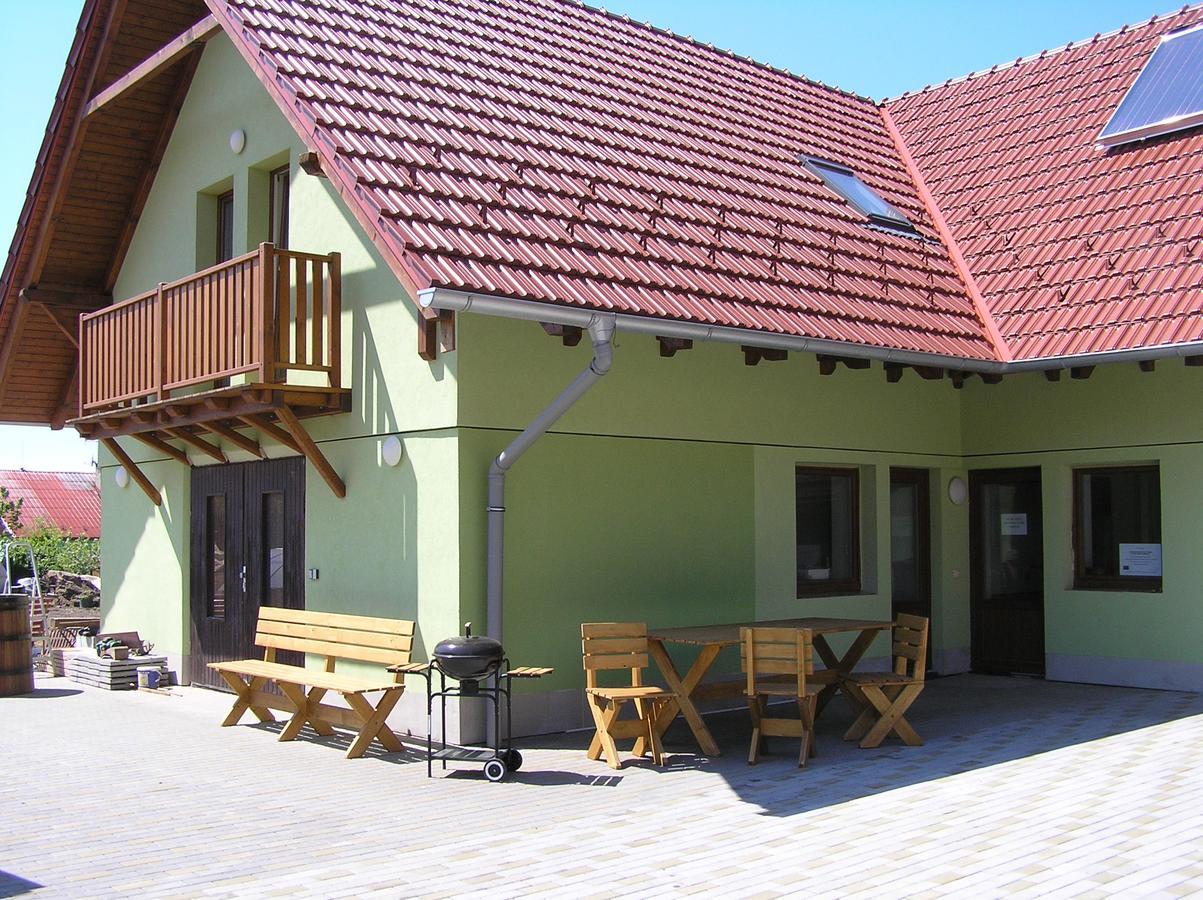 Penzion U Tomasu Wschechowitz 外观 照片